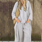 Sommerliches, lockeres Damen 2-teiliges Set: Oberteil mit Tasche und V-Ausschnitt & passende Hose